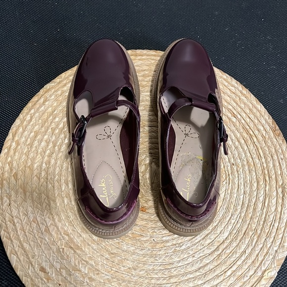 Clarks Patent Leather Academia Loafer Size 7.5 - Picture 11 of 12